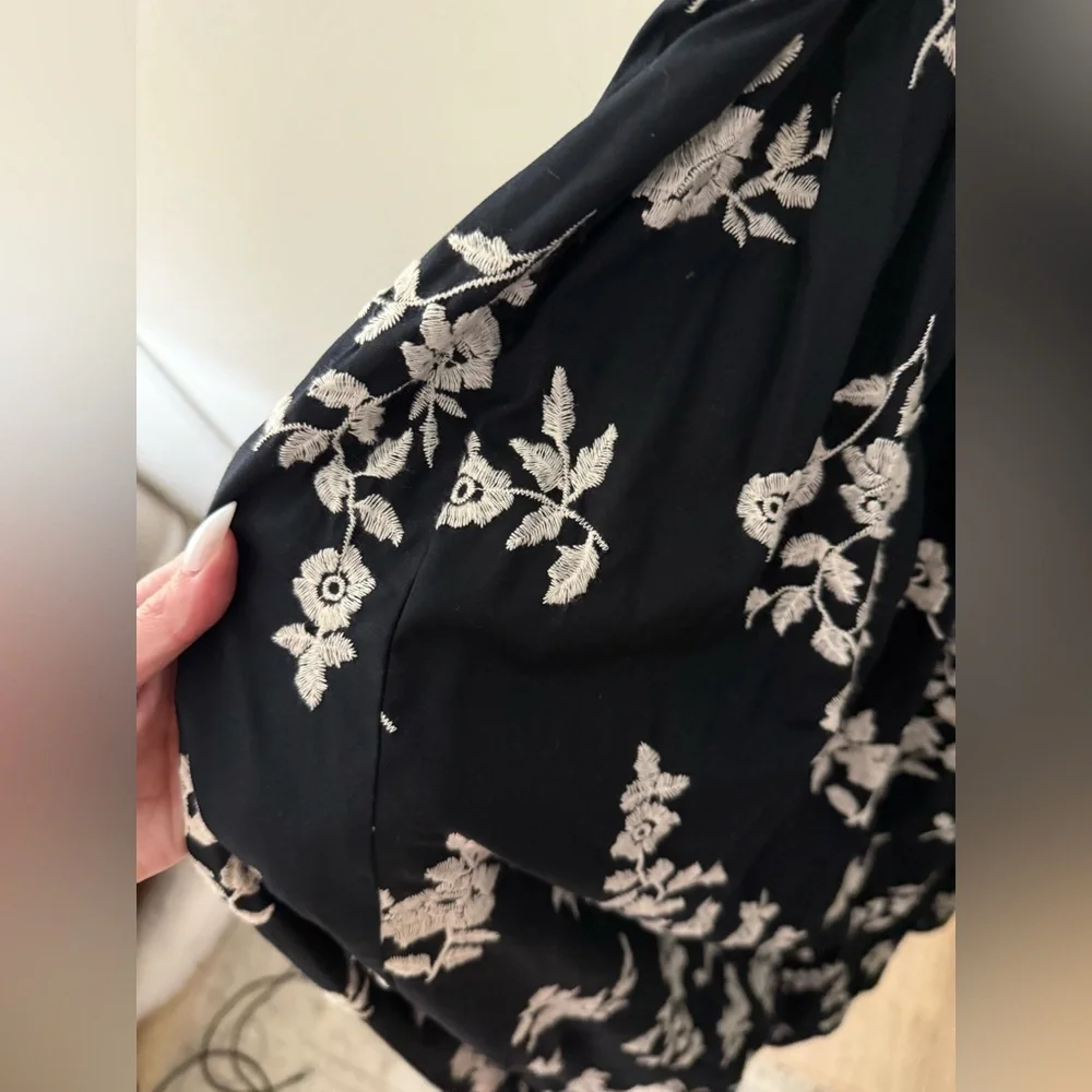 Abercrombie & Fitch Black and Cream Floral Maxi Dress